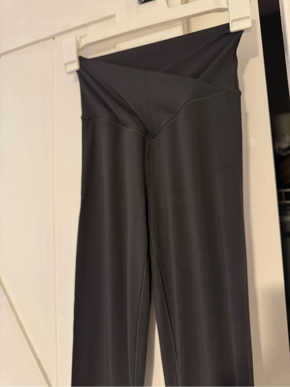 V-Waist High-Rise Black Leggings